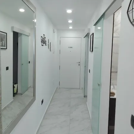 House Grace Parque San Eugenio アデヘ